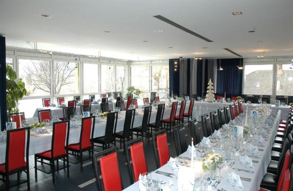 Hotel-Restaurant-Pizzeria Goldrainerhof Екстериор снимка